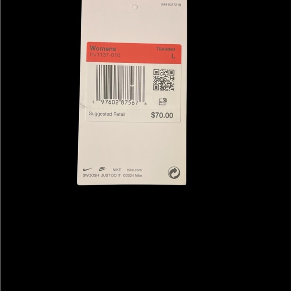 Nike Women's Black Training Leggings - Picture 3 of 3